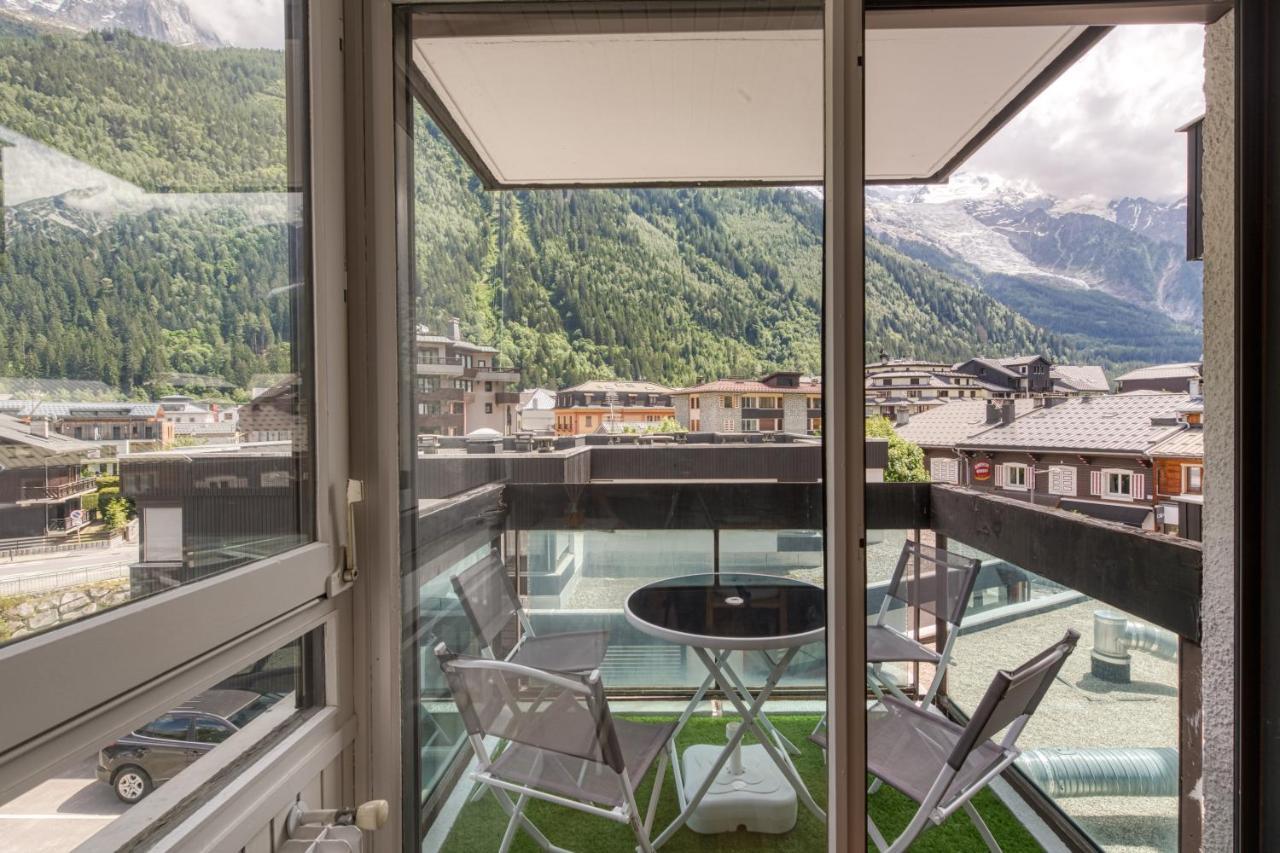 Le Petit Balcon Avec Vue Sur Le Mont-Blanc 2 Etoiles Apartment Chamonix Exterior photo